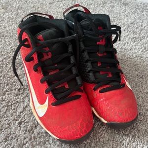 Kids baseball cleats